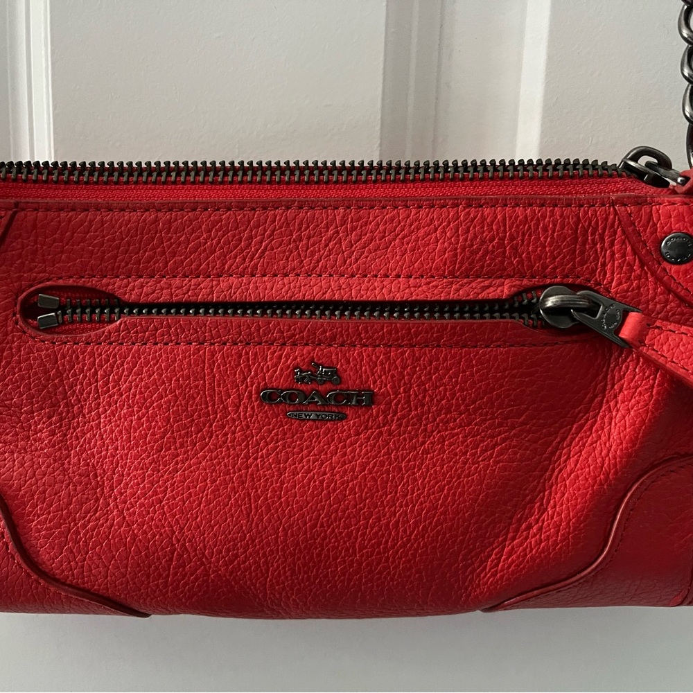 Small Coach bag. - Picture 3 of 5